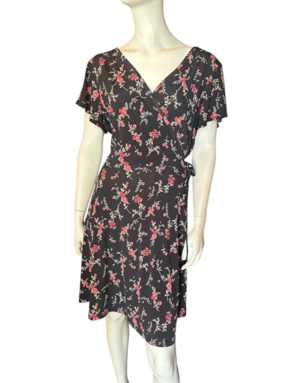 Kaileigh Amandine Faux Wrap Midi Dress Black/Pink Floral Size 2X EUC